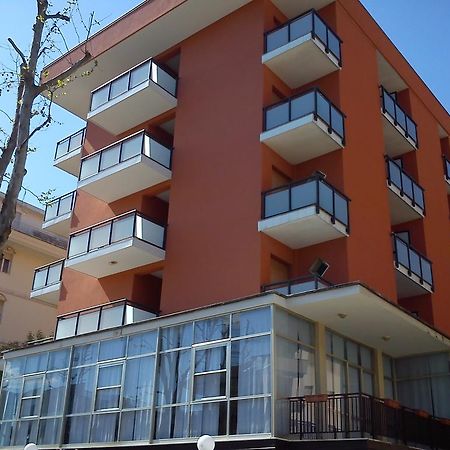 Hotel Darsena Cesenatico Exterior photo